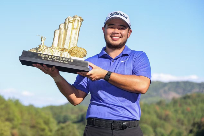 爱游戏官网-高尔夫赛季收官，冠军榜单揭晓的简单介绍