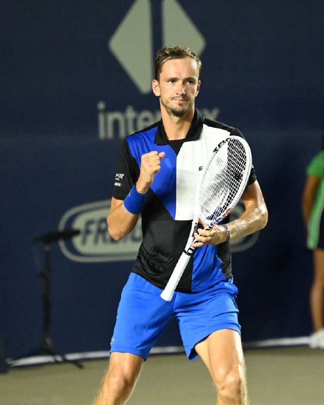 美网力克ATP总决赛，梅德韦杰夫关键制胜