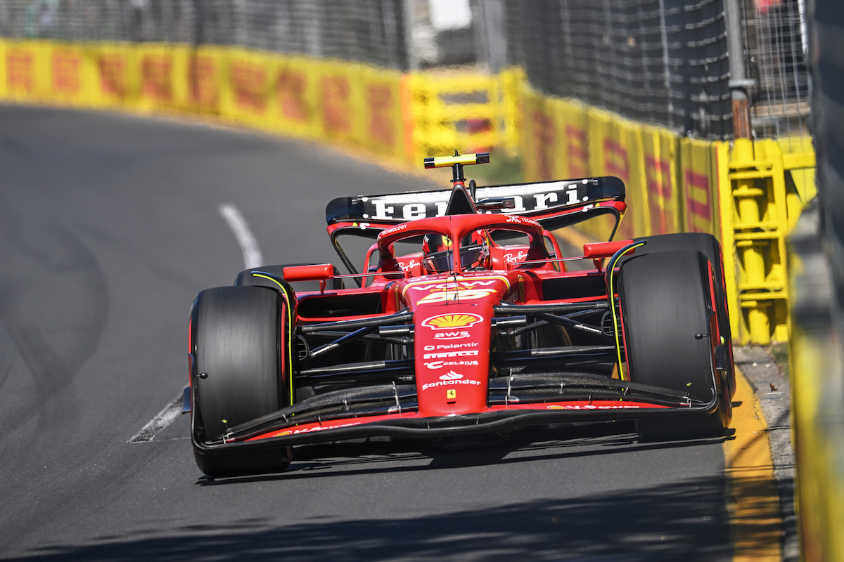 红牛二队力克迈凯伦，佩雷兹统治全场