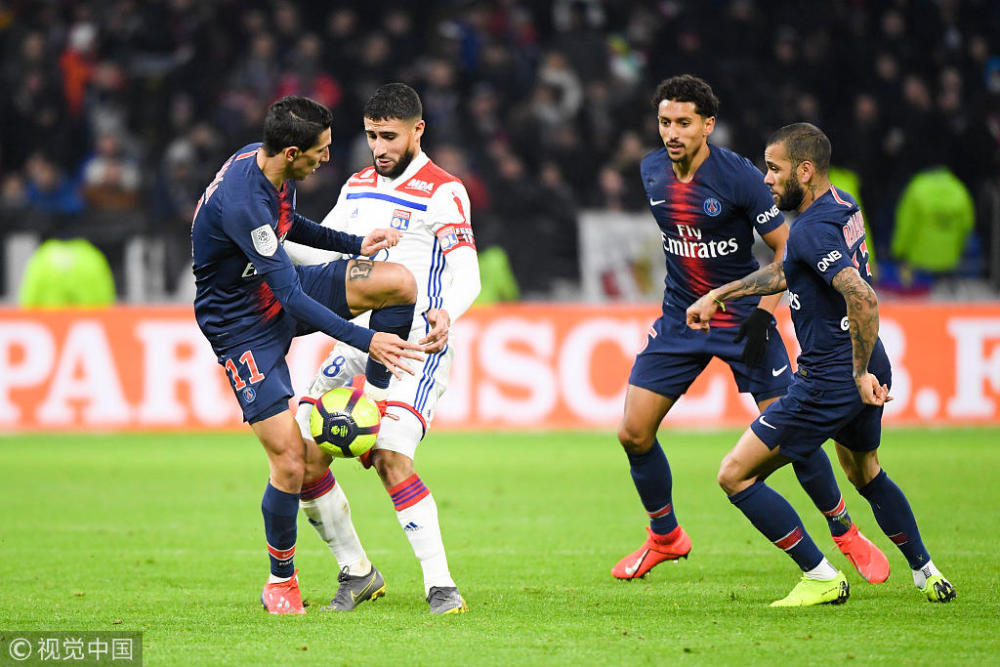 里昂轻取马赛，迪马利亚带队取胜