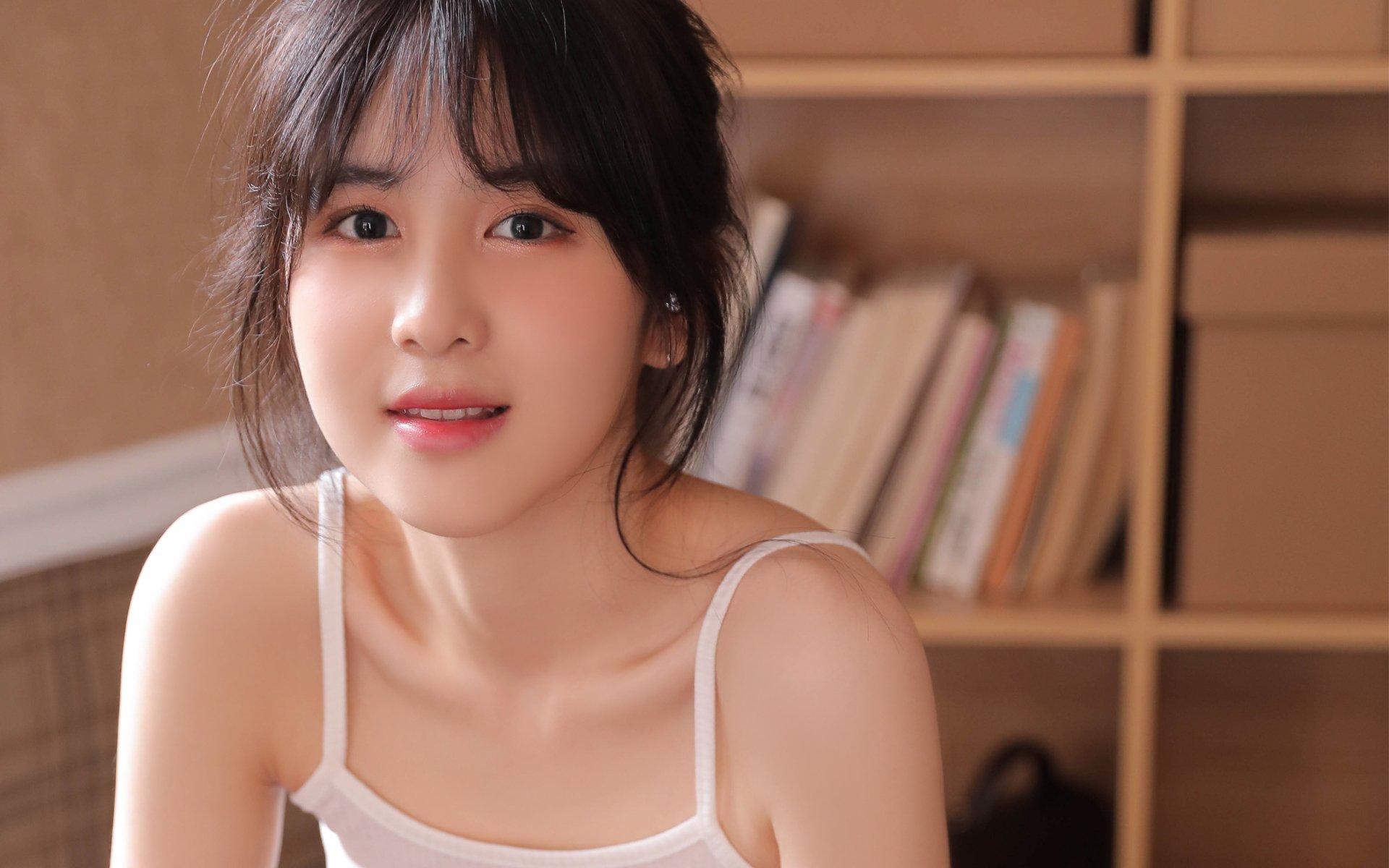 爱游戏大厅-赛道变色龙与红牛独舞，阿斯顿马丁奇袭哈斯，维斯塔潘的绝对领域